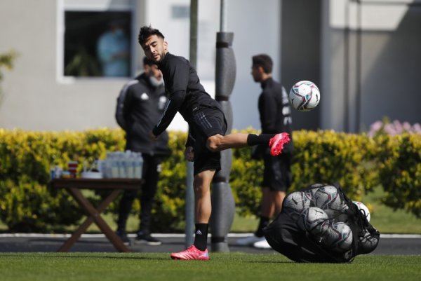 Marca: Gonzalez nhanh chóng chinh phục Atletico Madrid và người hâm mộ, và câu lạc bộ đã bắt đầu xem xét việc mua ra người chơi
